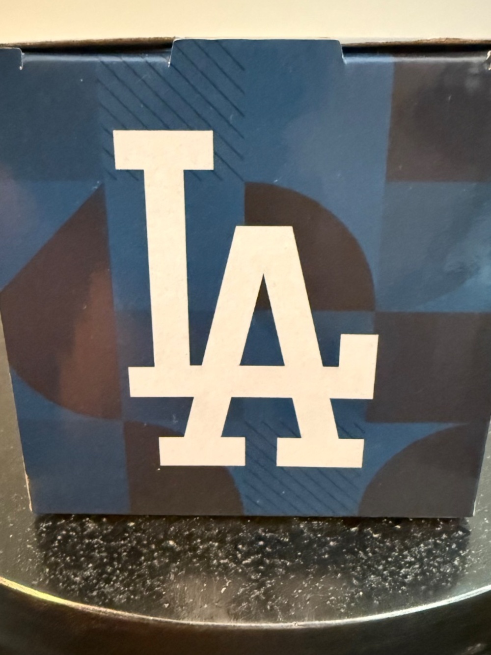 Vin Scully Dodgers Bobblehead Broadcaster Tribute SGA With Original Box - Picture 8 of 8